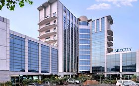 Skycity Hotel Gurgaon 3*